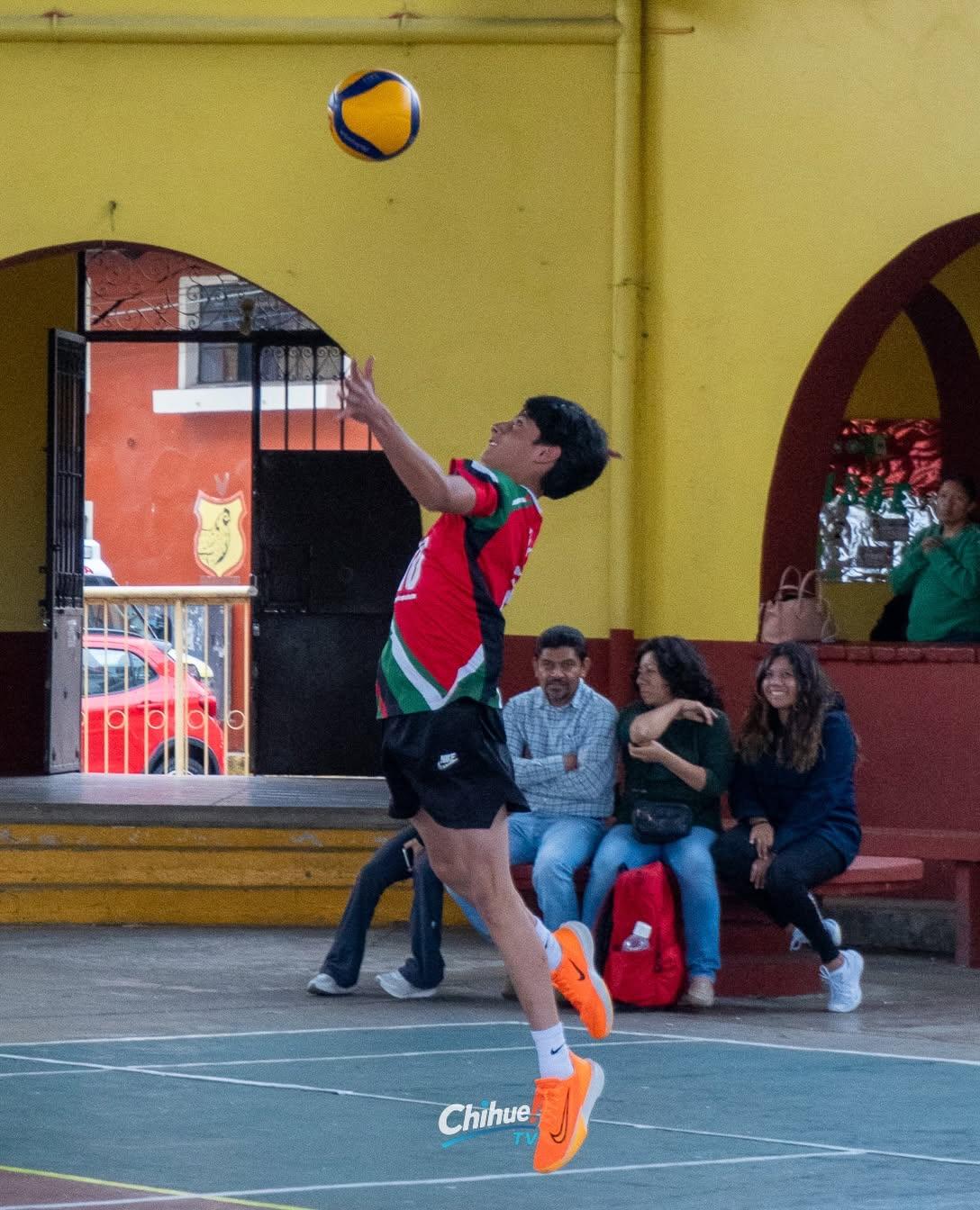 Fotografía secundaria 8