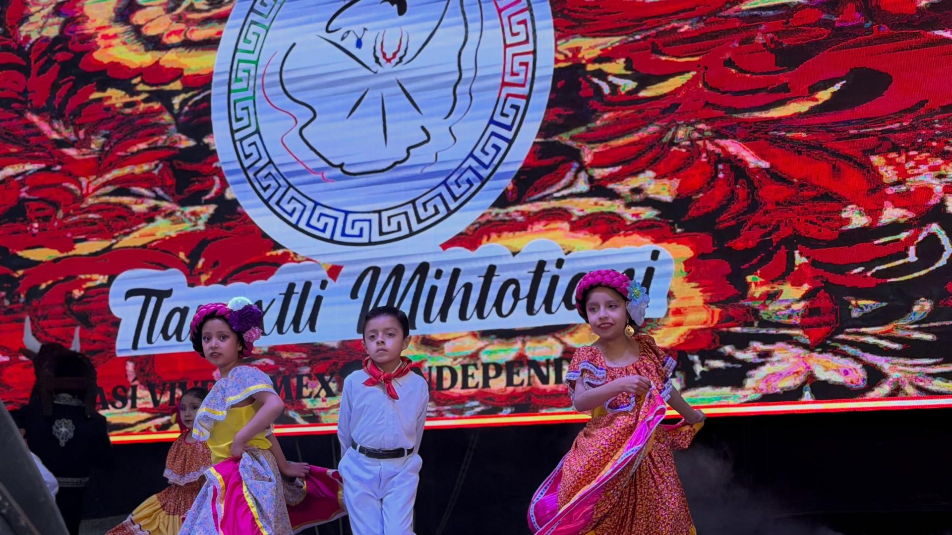 Talleres de danza de la Casa de Cultura cautivan con gran presentación