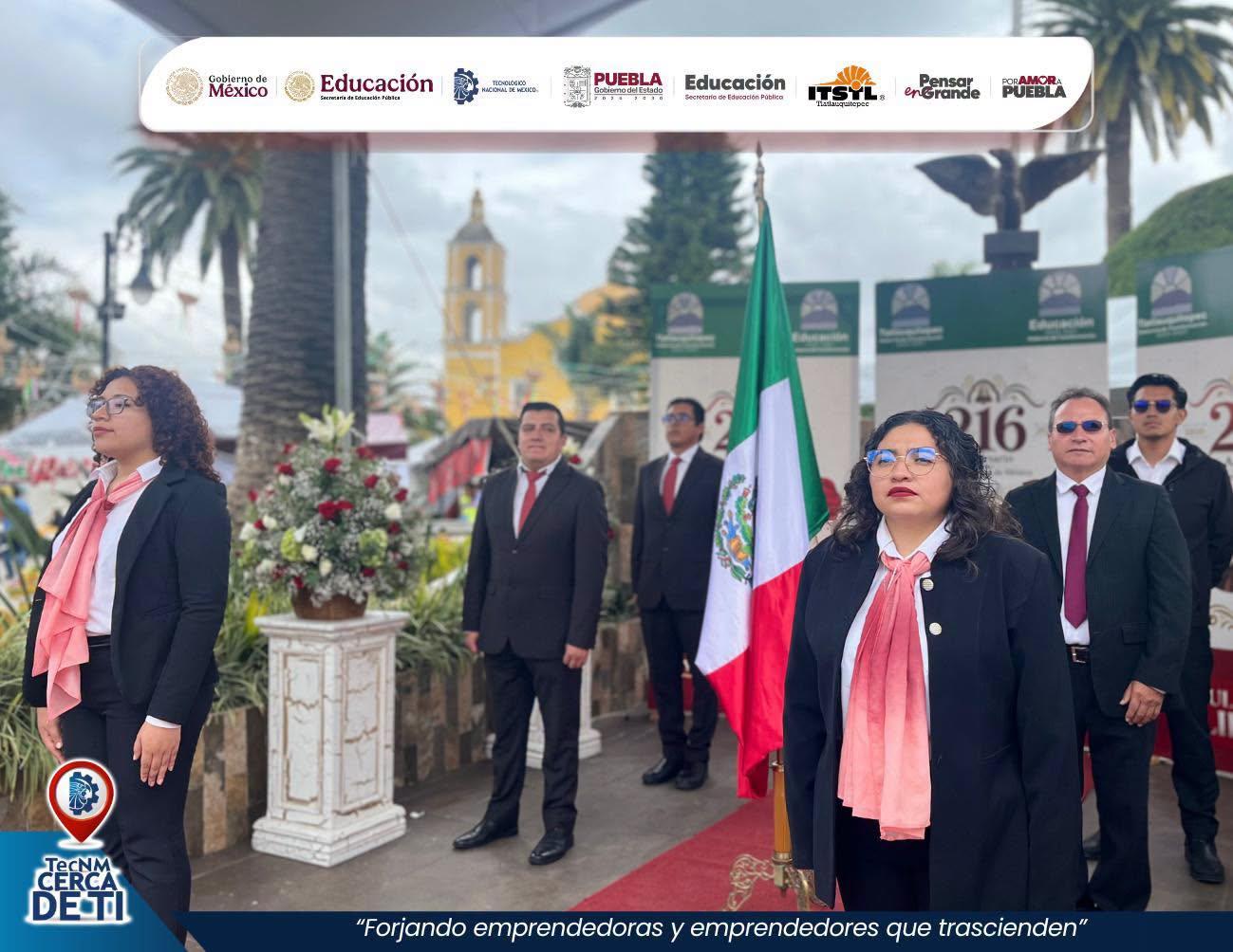 Personal del TecNM Tlatlauquitepec participa en Guardia a los Símbolos Patrios